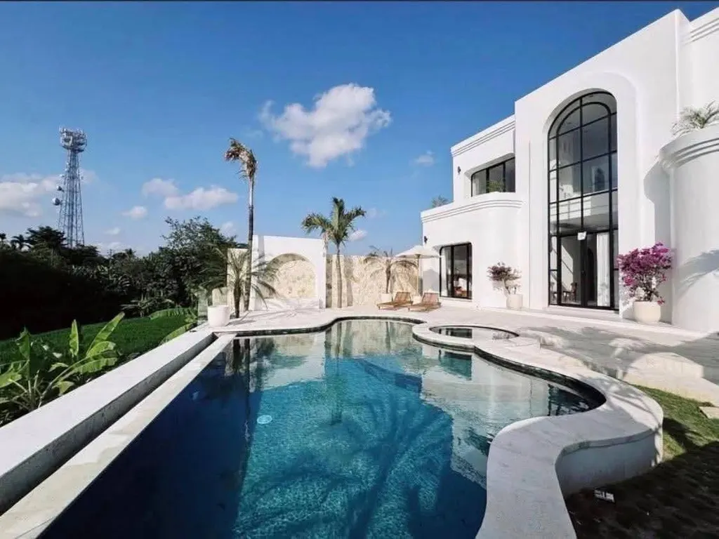 Villa photo