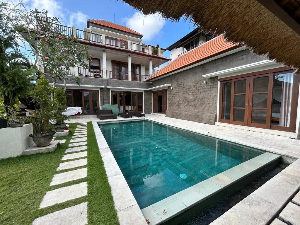 Villa photo