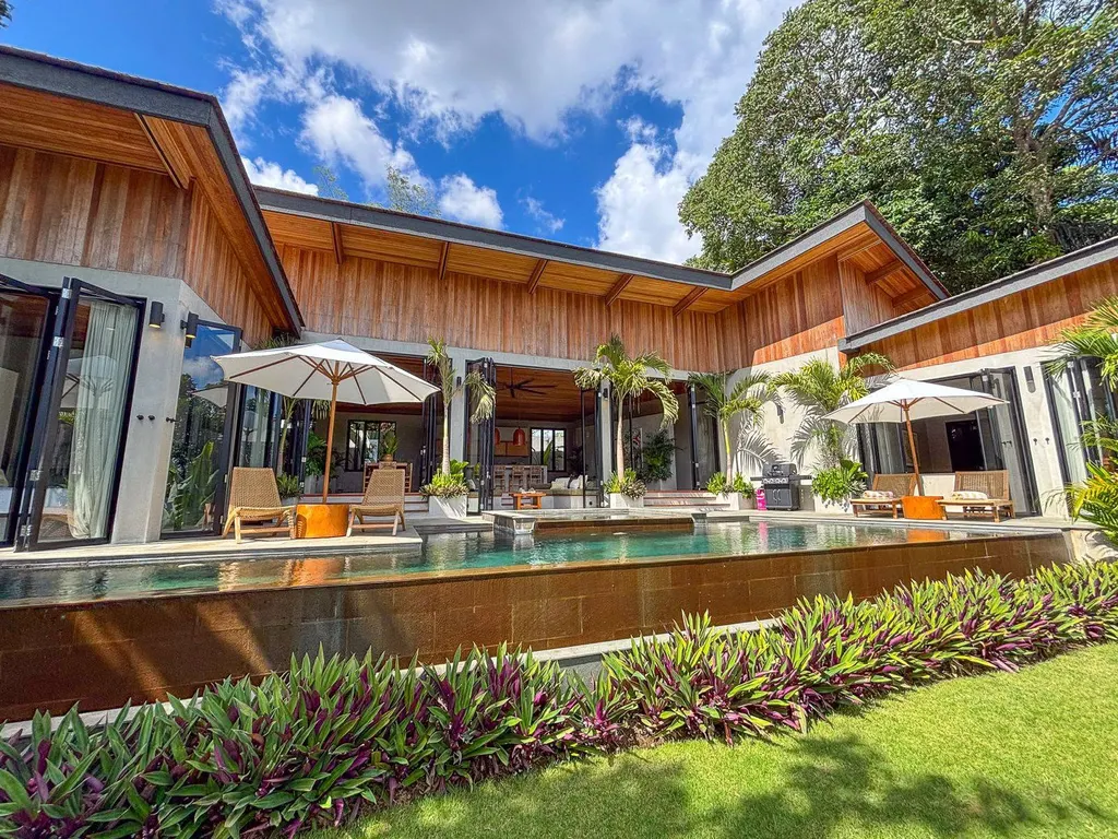 Villa photo