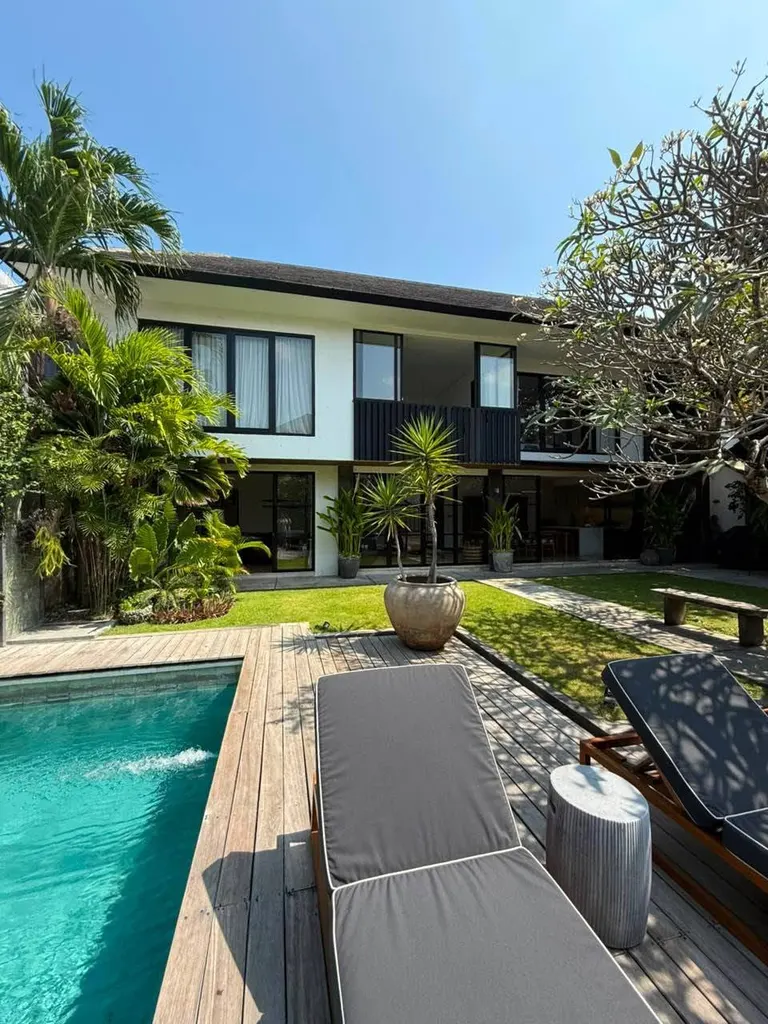 Villa photo