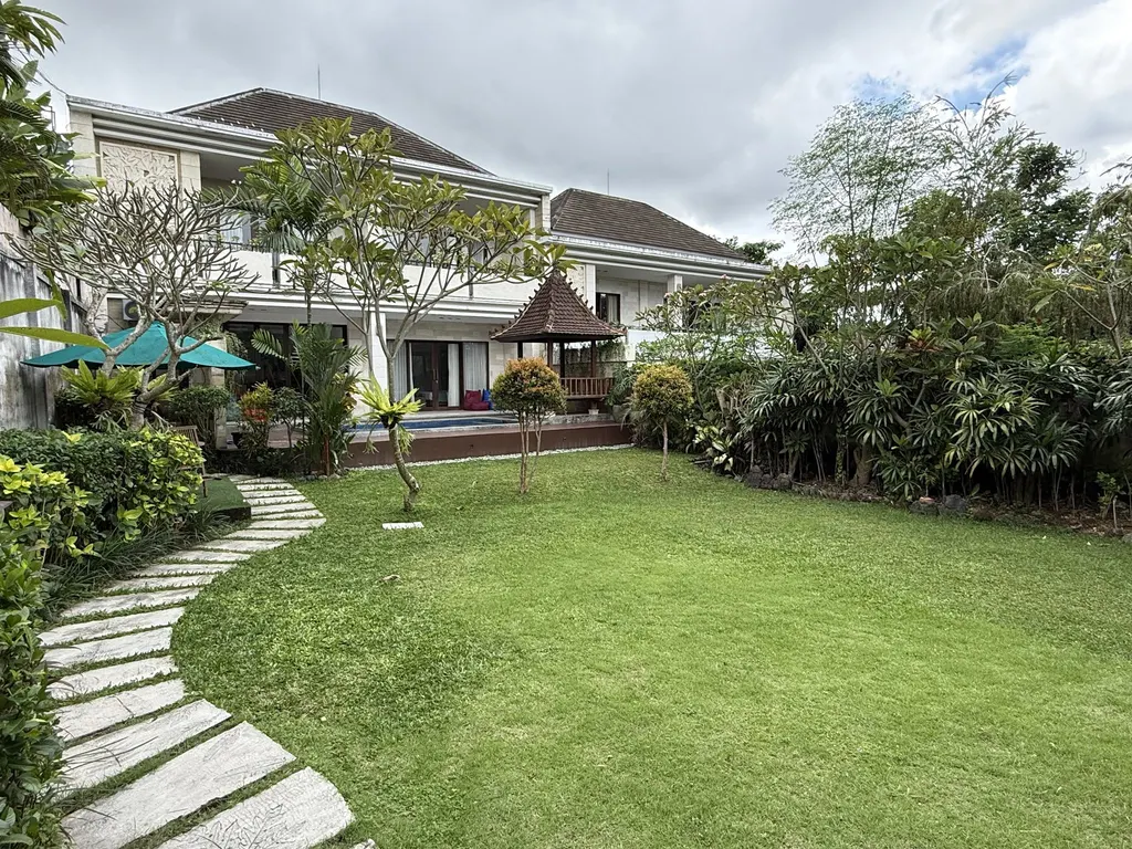 Villa photo