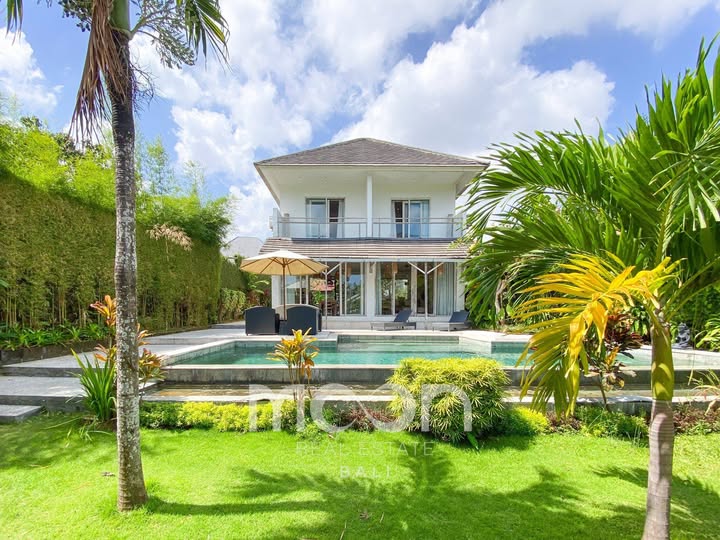 Villa photo